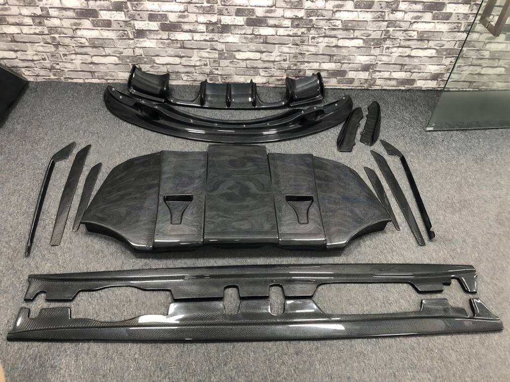 Kits de carrosserie en carbone Canards pour BMW E92 M3
